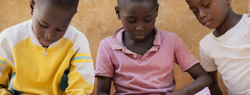 close-up-african-kids-reading-together