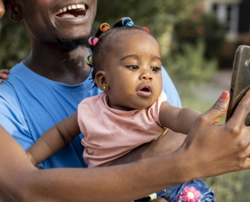 close-up-parents-taking-selfie